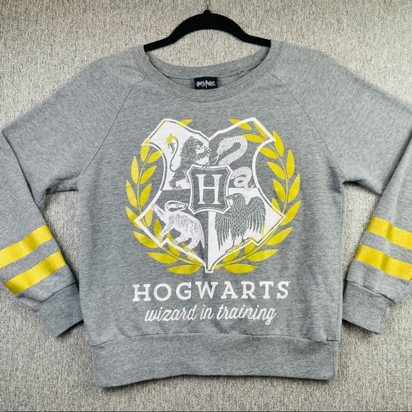 Harry Potter Hogwarts Wizard in Training Sweatshirt Graphic Shirt Juniors Size S - Picture 3 of 9